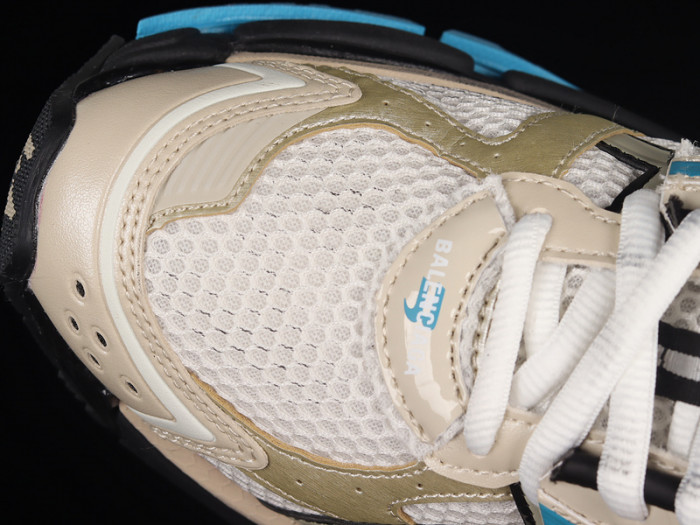 blcg runner sneaker