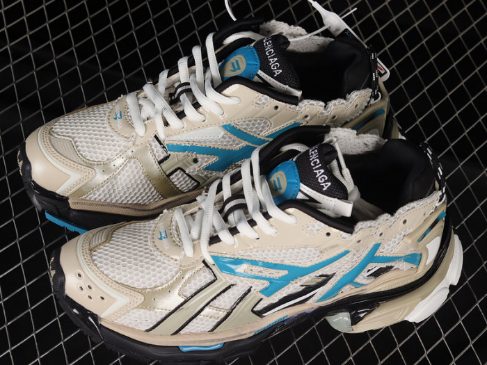 blcg runner sneaker