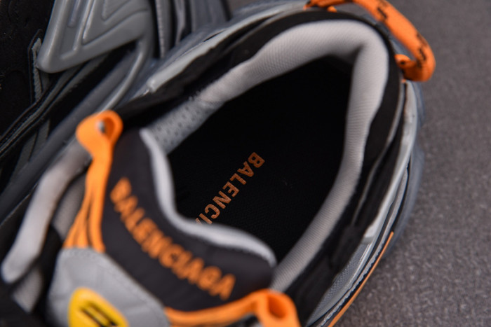blcg runner sneaker