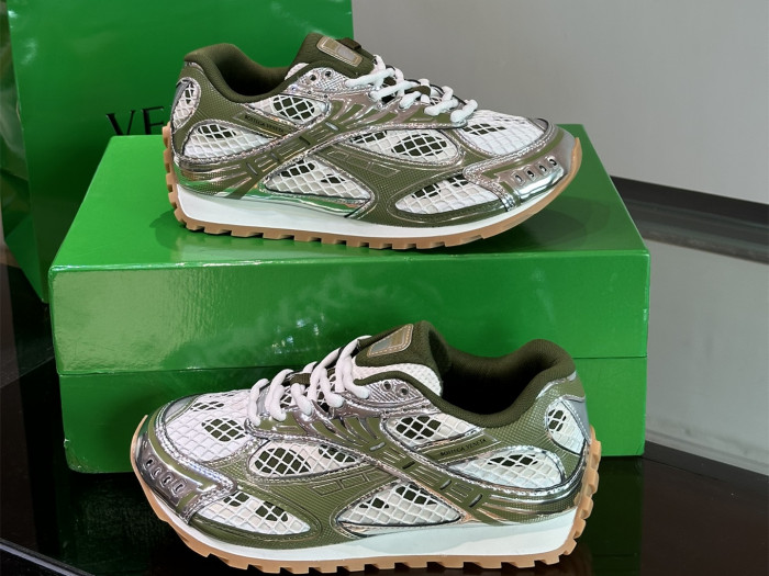 B0tte*a vene*ta orbit sneakers