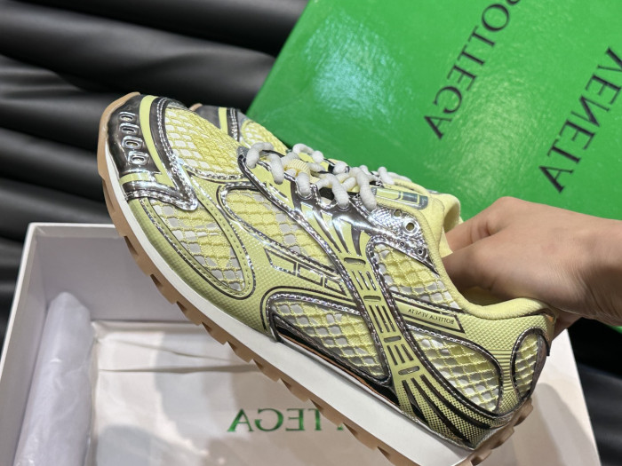 B0tte*a vene*ta orbit sneakers